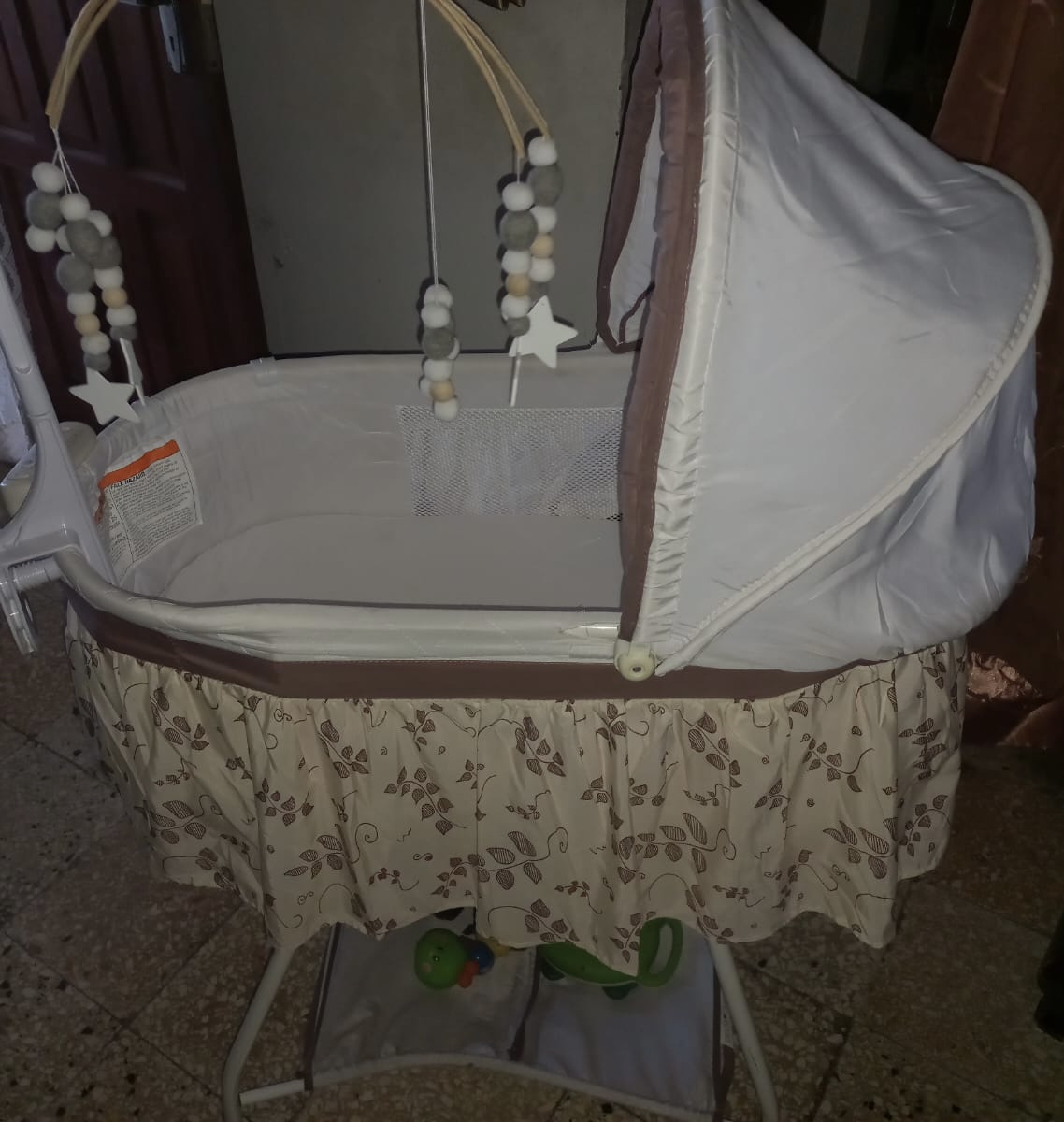 Delta Children Deluxe Sweet Beginnings Bedside Bassinet - Portable Crib with Lights and Sounds, Falling Leaves - Image 2