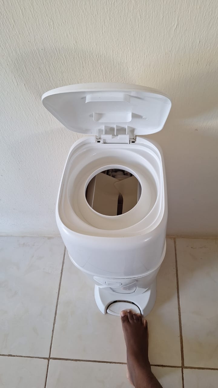 Playtex Diaper Genie Complete Pail with Built-In Odor Controlling Antimicrobial - Image 2