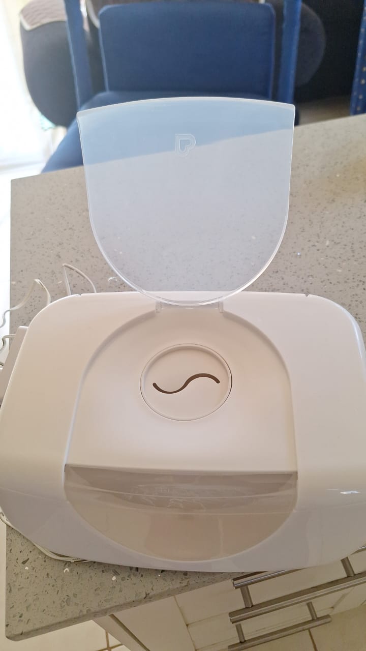 Munchkin Bright & Warm Wipe Warmer - White - Image 4