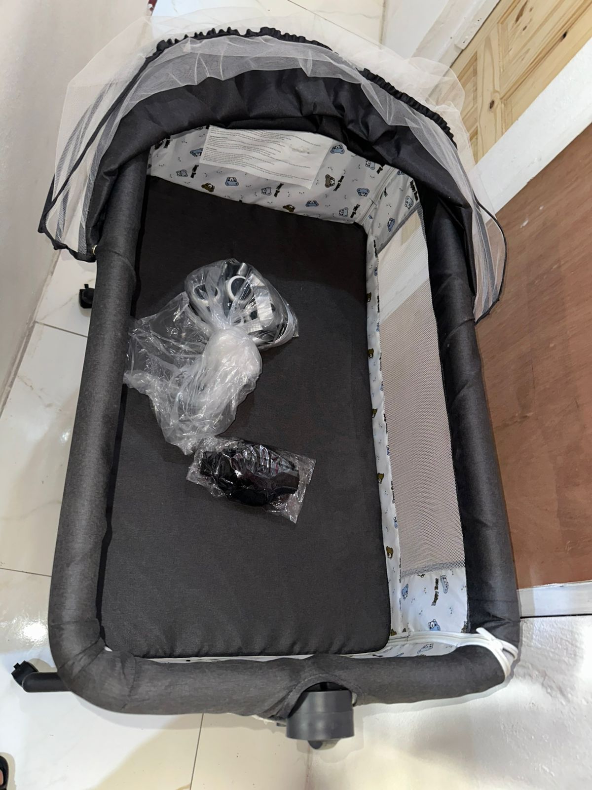 Baby Bassinet, Baby Basinet Bedside Sleeper, Easy to Fold Portable Crib Side Bassinet 2024new Style Girl/boy bassinets (Dark Gray) - Image 5