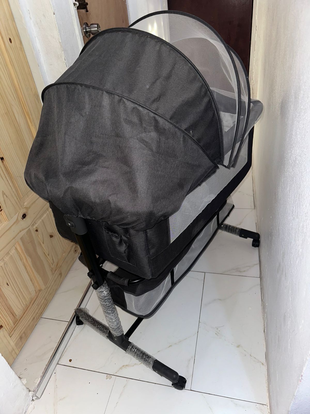 Baby Bassinet, Baby Basinet Bedside Sleeper, Easy to Fold Portable Crib Side Bassinet 2024new Style Girl/boy bassinets (Dark Gray) - Image 3