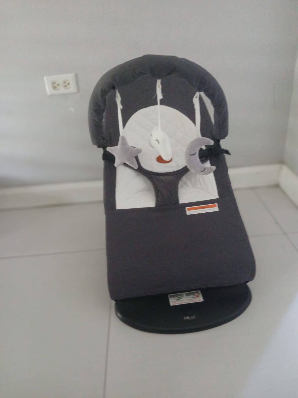 HKAI Baby Bouncer, Portable Baby Bouncer Seat for Babies 0-18 Months, 100% Cotton Fabrics, 3 Modes of use with Rocker and Stationary Options, Infant Rocker Chair with Hanging Toys-Light Grey - Image 3