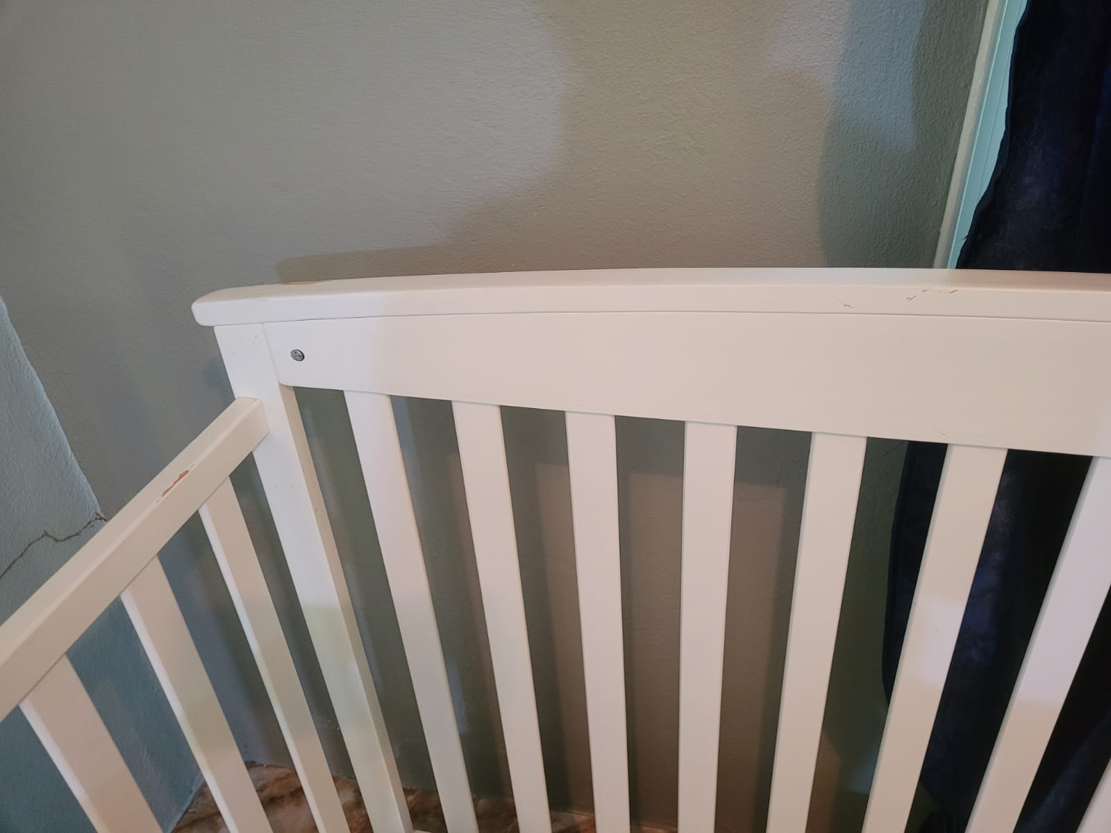 Delta Children Hanover 4-in-1 Convertible Baby Crib with Mattress - Image 10