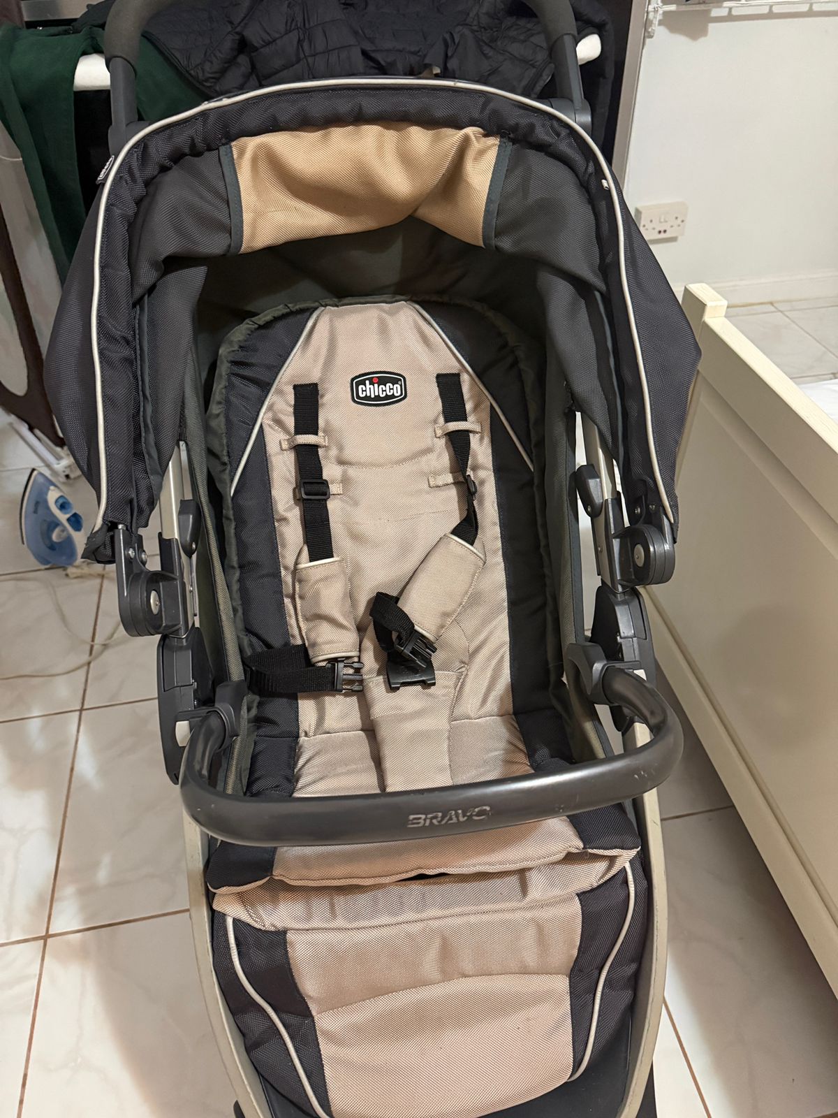 Fit2 Adapt Infant & Toddler Car Seat, Chicco Bravo Quick Fold Stroller Combo - Image 2